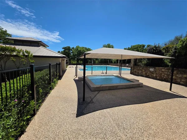 $3,500 | 2716 Park Place, Burleson, TX 76028