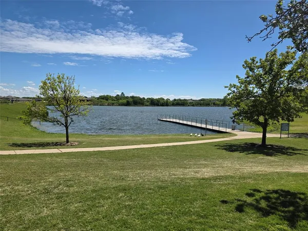 $3,500 | 2716 Park Place, Burleson, TX 76028