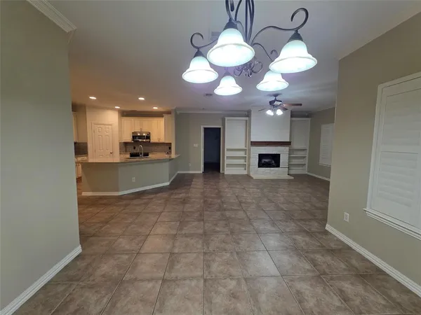 $3,500 | 2716 Park Place, Burleson, TX 76028