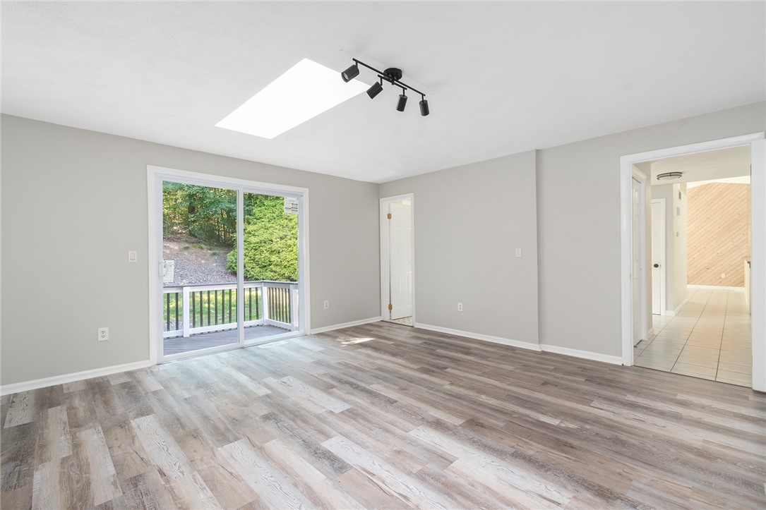 976 Knotty Oak Road Coventry, RI 02816 - Photo 11 of 29 Gallery Image 11