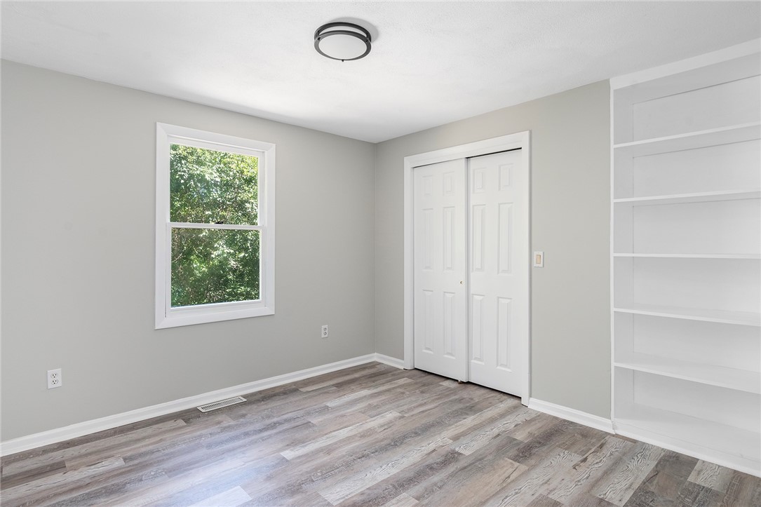 976 Knotty Oak Road Coventry, RI 02816 - Photo 23 of 29 Gallery Image 23