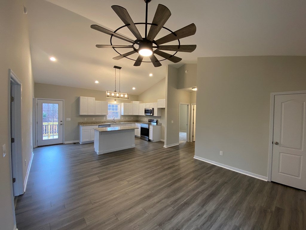 561 Poorhouse Road Green Bay, VA 23942 - Photo 3 of 11 Gallery Image 3