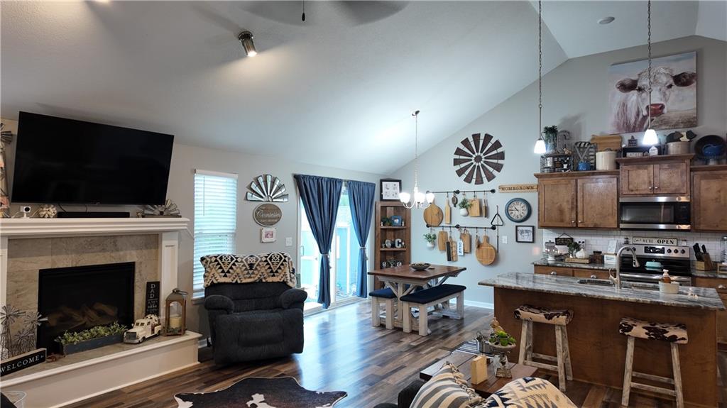 21650 West Wilson Street Spring Hill, KS 66083 - Photo 7 of 35