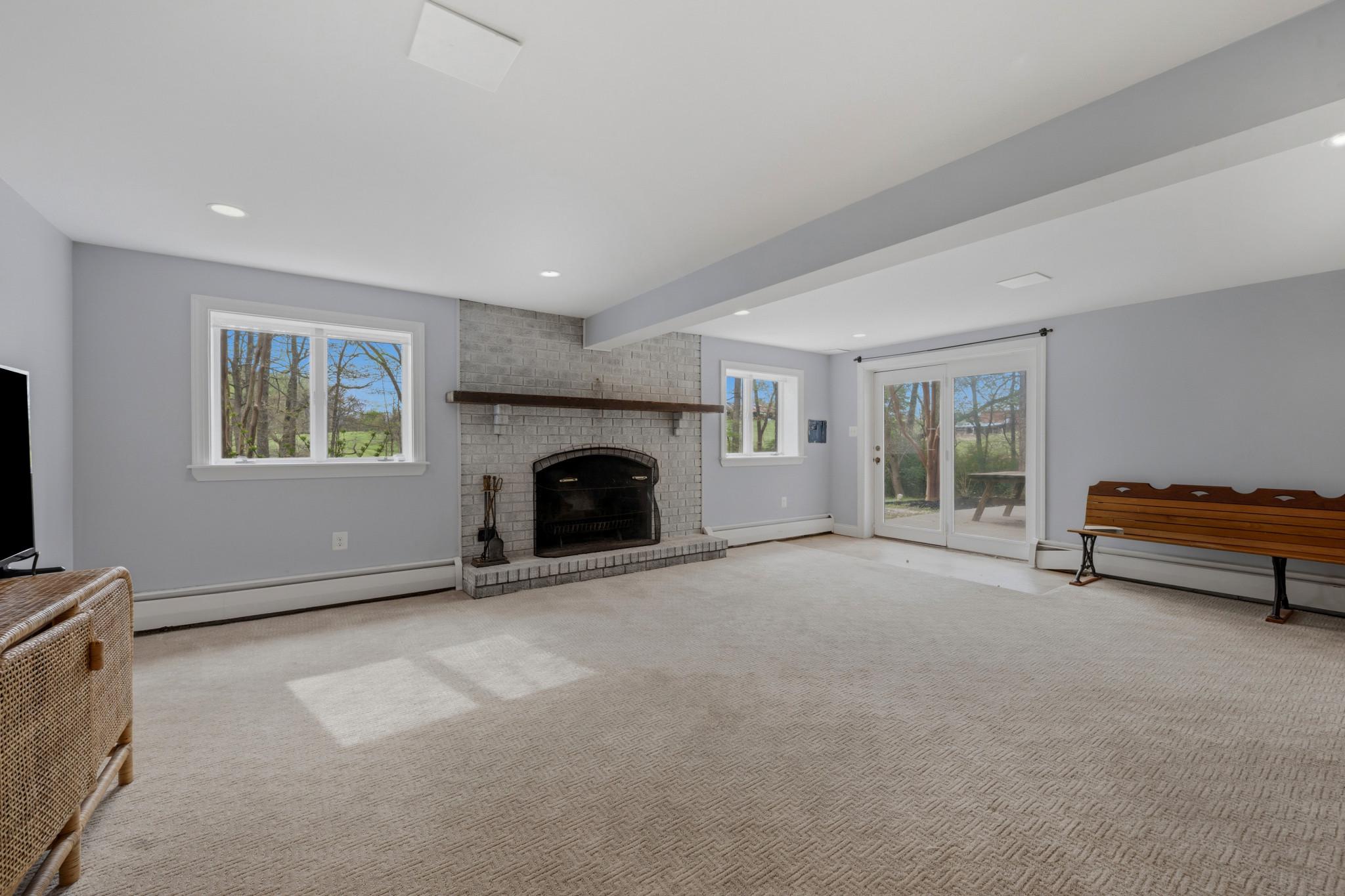 14111 Longnecker Road Glyndon, MD 21136 - Photo 12 of 51 Gallery Image 12