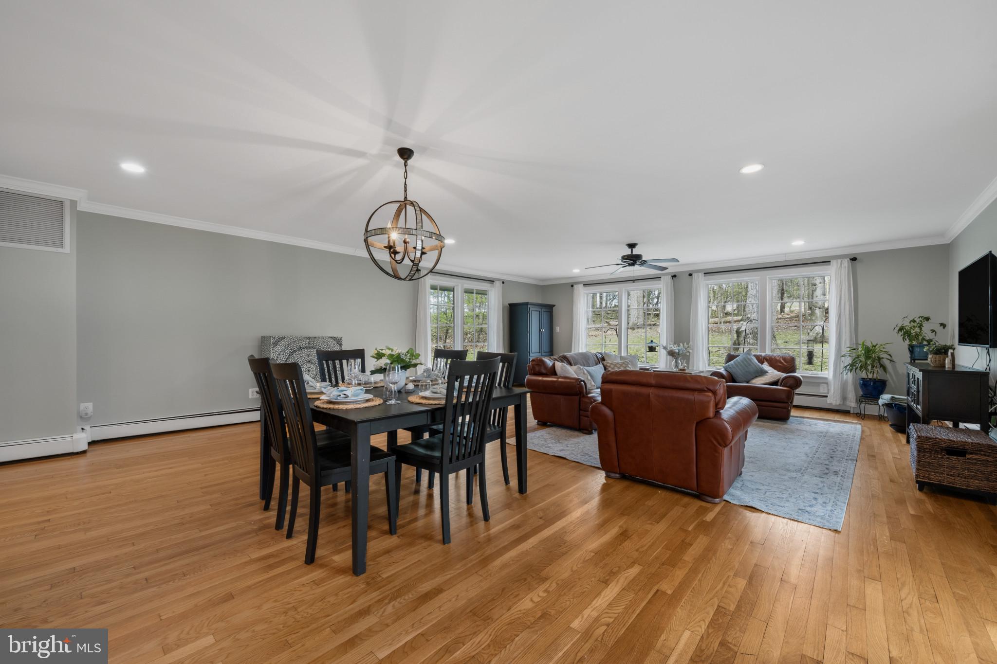14111 Longnecker Road Glyndon, MD 21136 - Photo 35 of 51 Spacious living area with natural light.