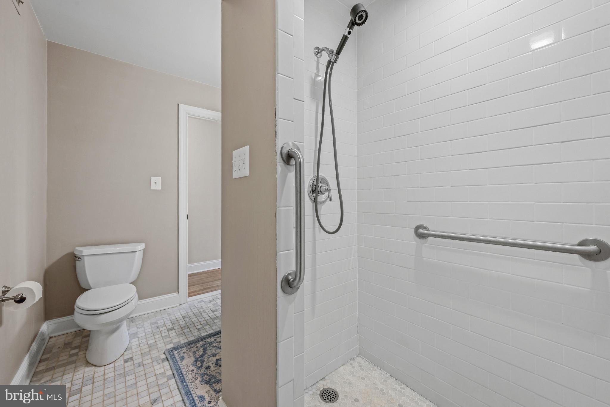 14111 Longnecker Road Glyndon, MD 21136 - Photo 45 of 51 Modern bathroom with sleek design.