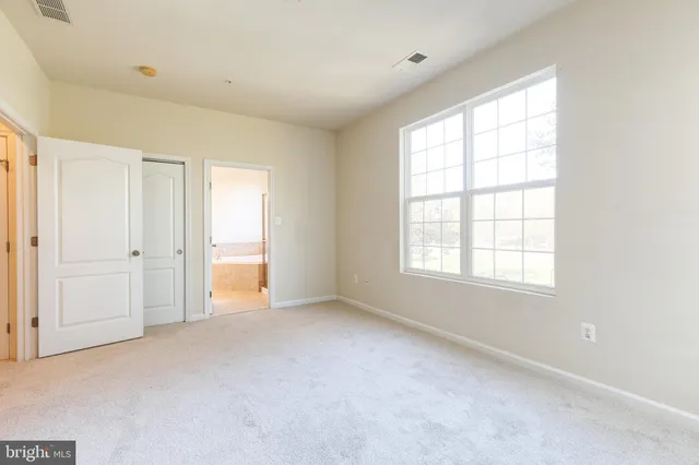 $2,750 | 23216 Observation Drive, Unit 2261, Clarksburg, MD 20871