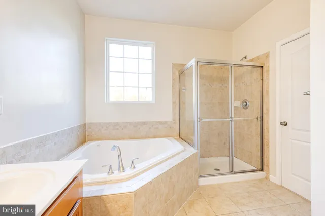 $2,750 | 23216 Observation Drive, Unit 2261, Clarksburg, MD 20871