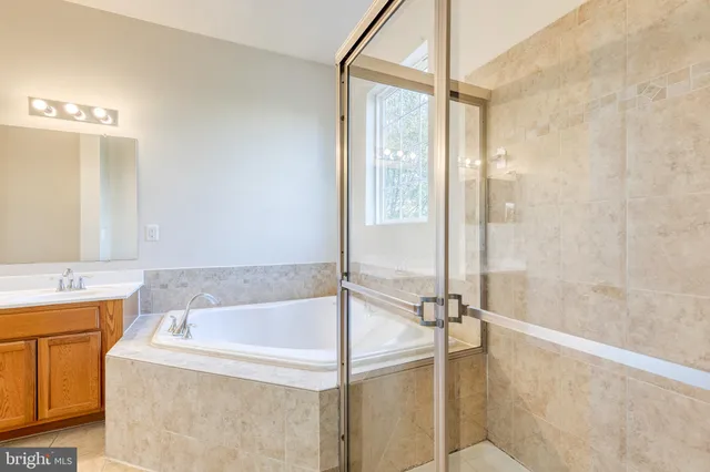 $2,750 | 23216 Observation Drive, Unit 2261, Clarksburg, MD 20871