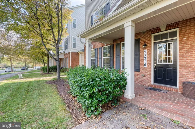 $2,750 | 23216 Observation Drive, Unit 2261, Clarksburg, MD 20871