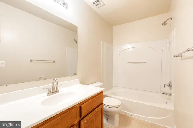 $2,750 | 23216 Observation Drive, Unit 2261, Clarksburg, MD 20871