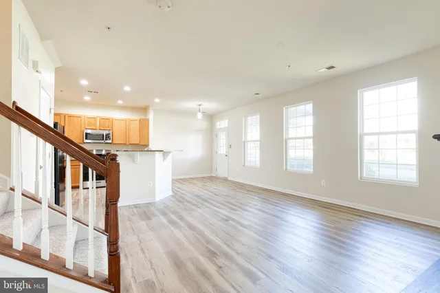 $2,750 | 23216 Observation Drive, Unit 2261, Clarksburg, MD 20871