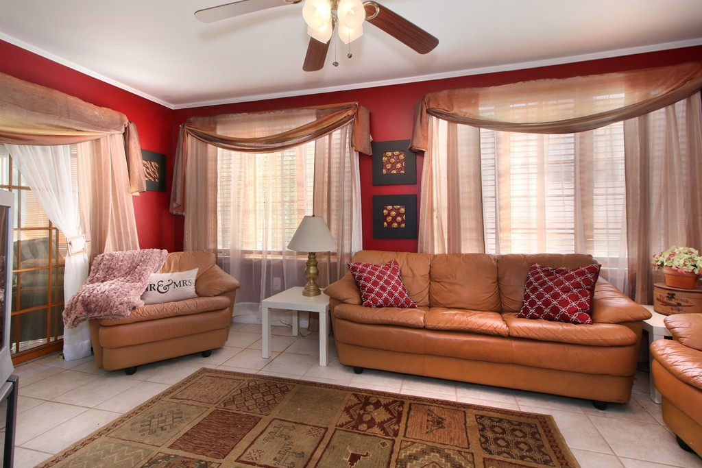 49 Edgemere Road Quincy, MA 02169 - Photo 9 of 30 Gallery Image 9