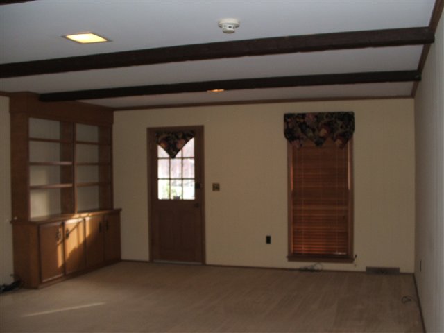 206 Foxcroft Road Greenville, SC 29615 - Photo 11 of 20 Gallery Image 11