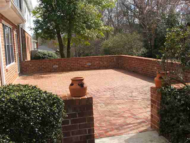 206 Foxcroft Road Greenville, SC 29615 - Photo 3 of 20 Gallery Image 3