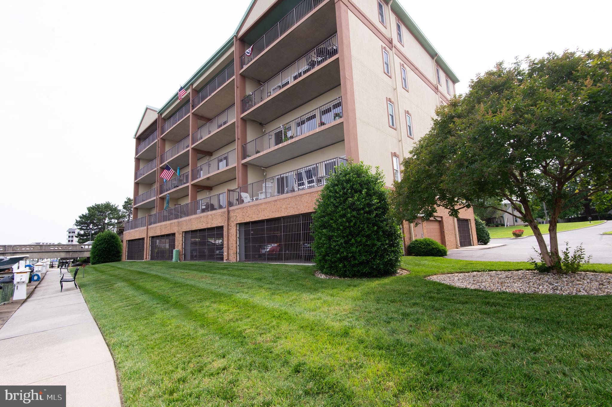304 Academy Street, Unit 202 Cambridge, MD 21613 - Photo 38 of 40 View from dock area
