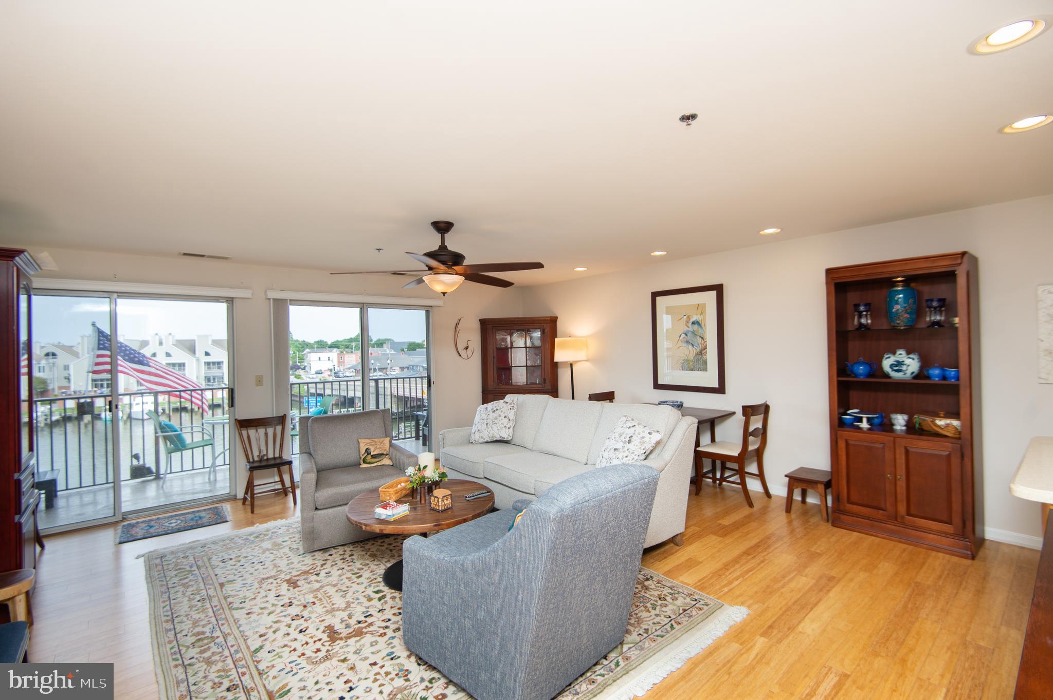 304 Academy Street, Unit 202 Cambridge, MD 21613 - Photo 9 of 40 Room for dining area