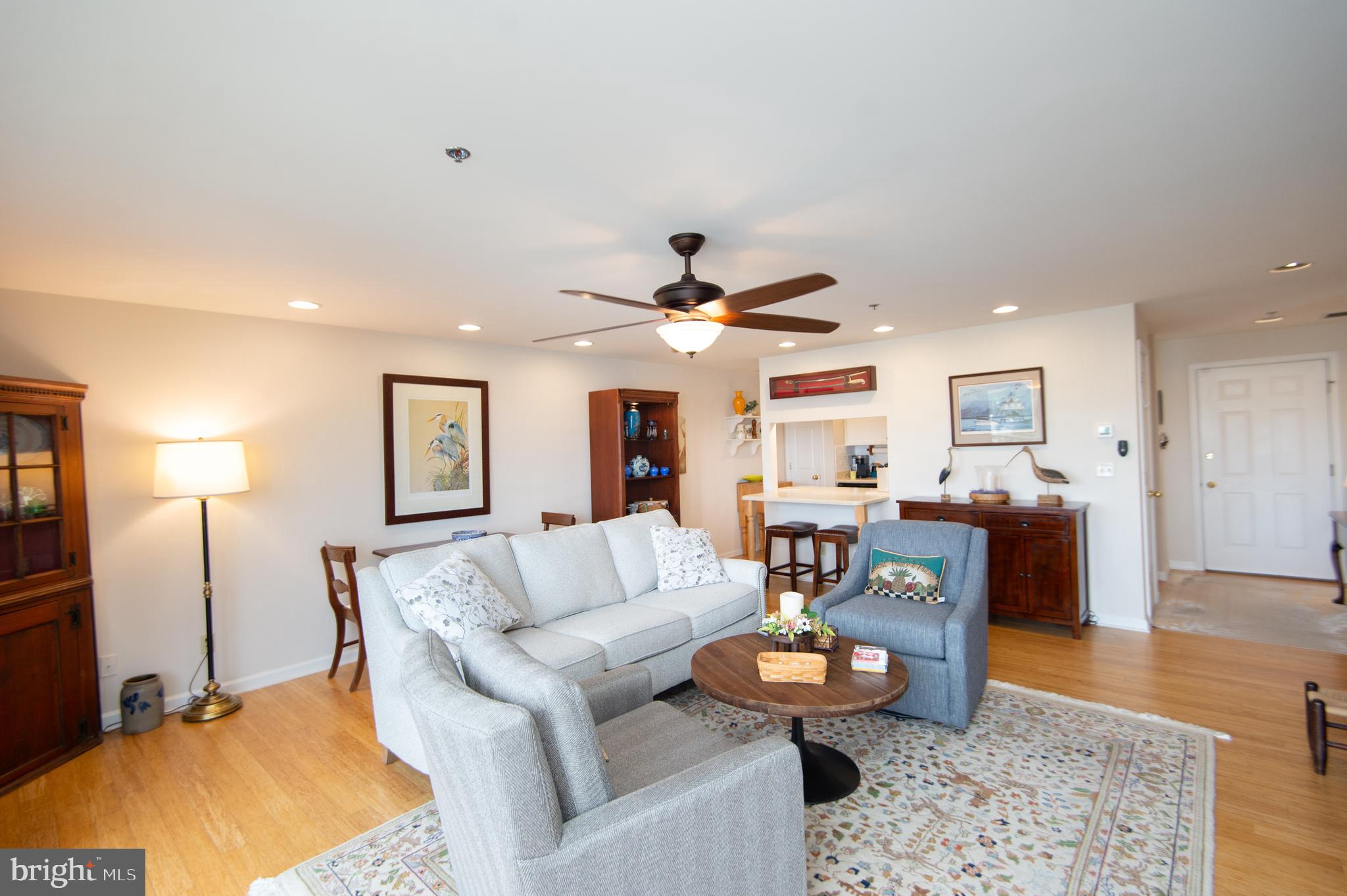 304 Academy Street, Unit 202 Cambridge, MD 21613 - Photo 10 of 40 18 x 19 LR/DR space offers options for seating