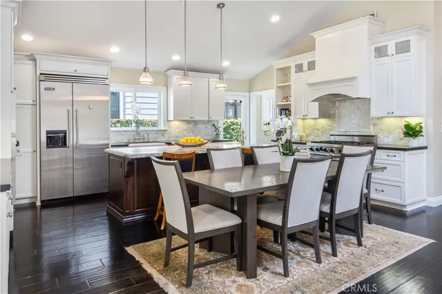 $2,400,000 | 2808 Oak Avenue, Manhattan Beach, CA 90266