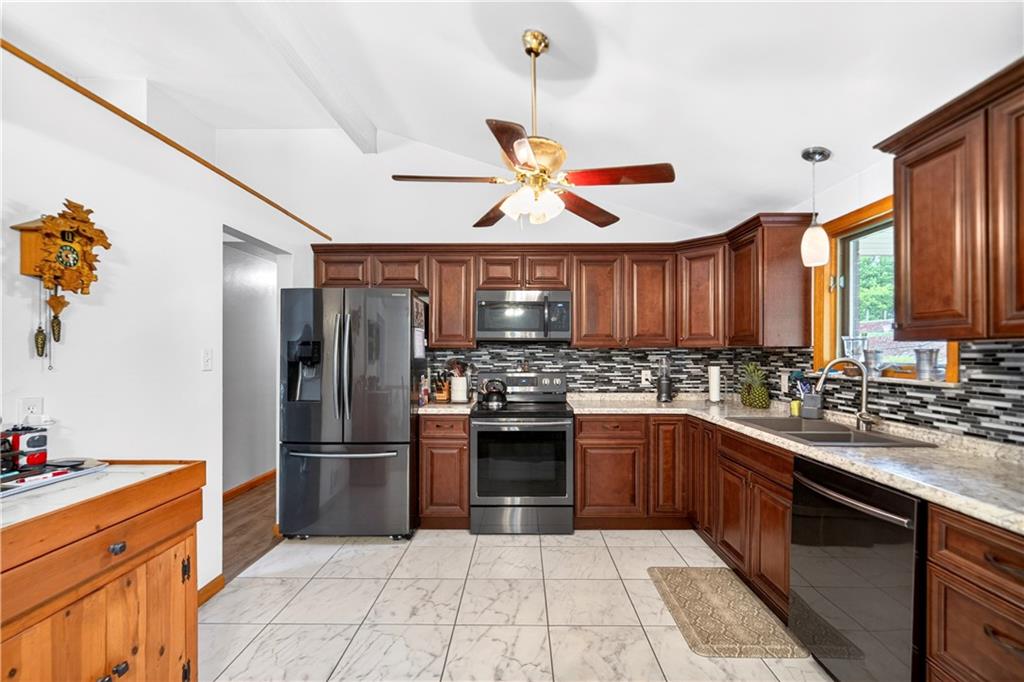 344 Lincoln Hall Road Elizabeth, PA 15037 - Photo 22 of 44