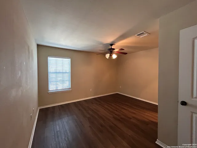 $1,345 | 1137 Brown Rock Drive, New Braunfels, TX 78130