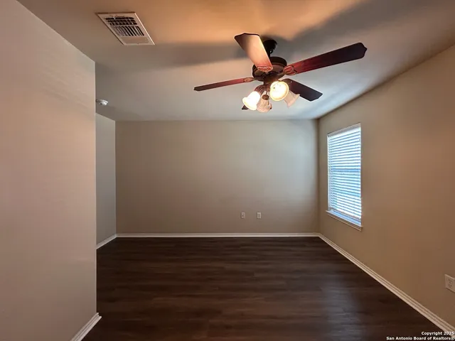 $1,345 | 1137 Brown Rock Drive, New Braunfels, TX 78130