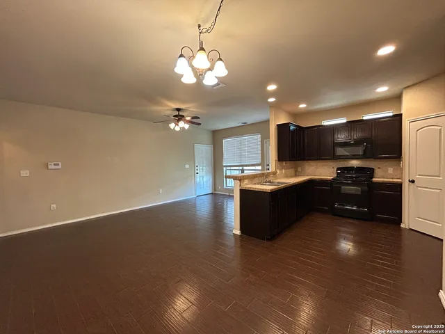 $1,345 | 1137 Brown Rock Drive, New Braunfels, TX 78130