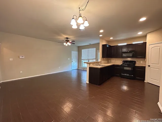 $1,345 | 1137 Brown Rock Drive, New Braunfels, TX 78130