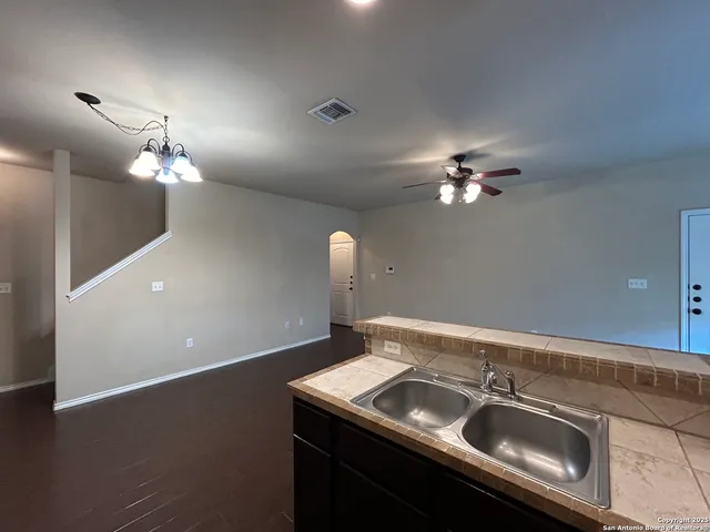 $1,345 | 1137 Brown Rock Drive, New Braunfels, TX 78130