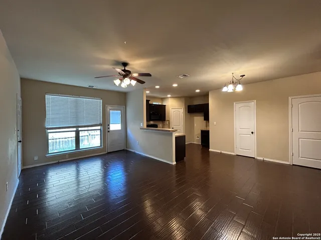 $1,345 | 1137 Brown Rock Drive, New Braunfels, TX 78130