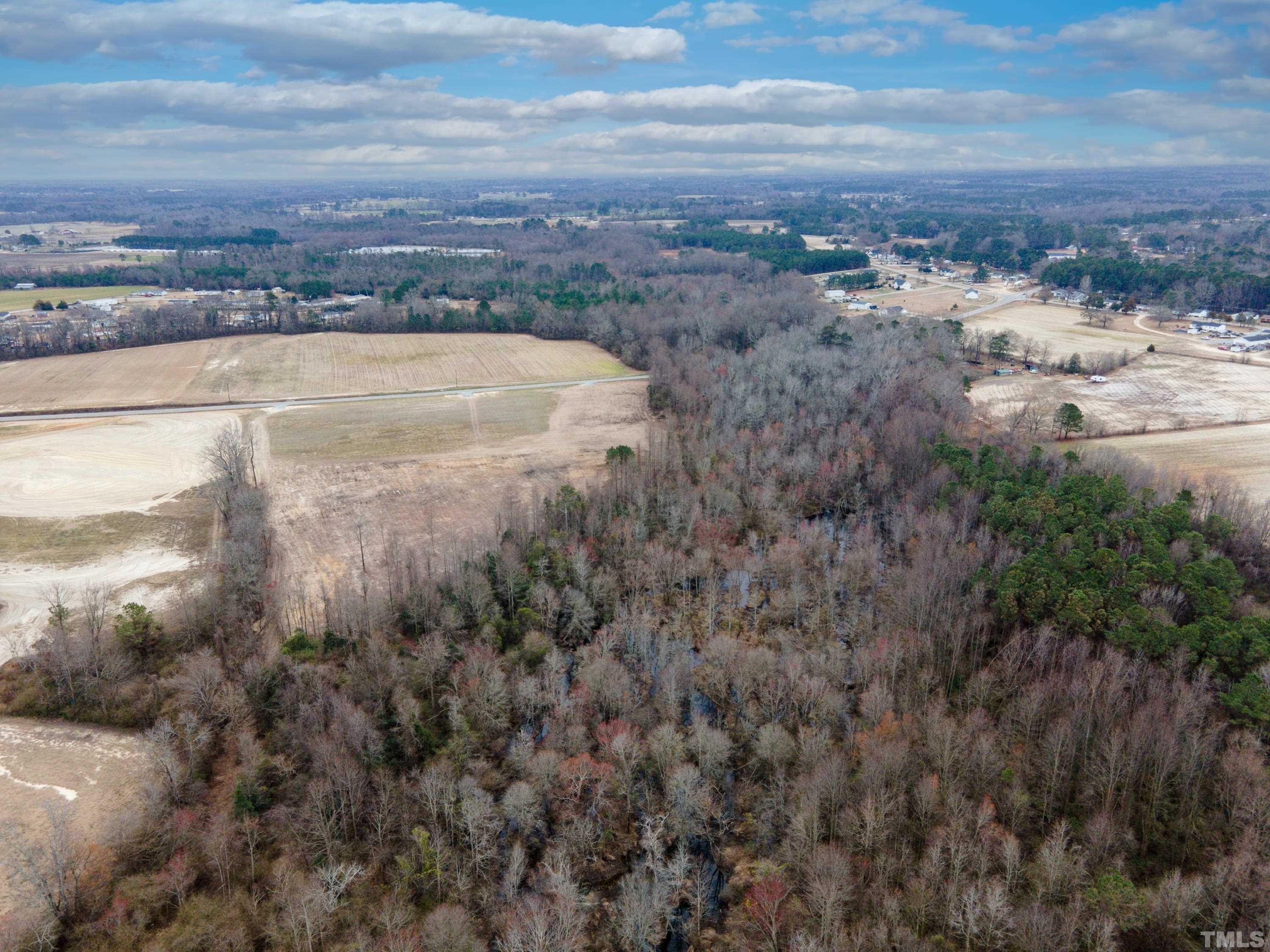 2020 Denning Road Benson, NC 27504 - Photo 7 of 11 Gallery Image 7