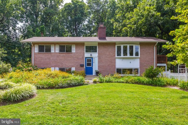 $899,000 | 6114 Namakagan Road, Bethesda, MD 20816