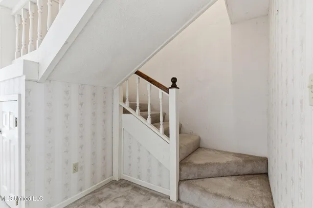 $355,000 | 13600 Reservoir Road East, Moss Point, MS 39562