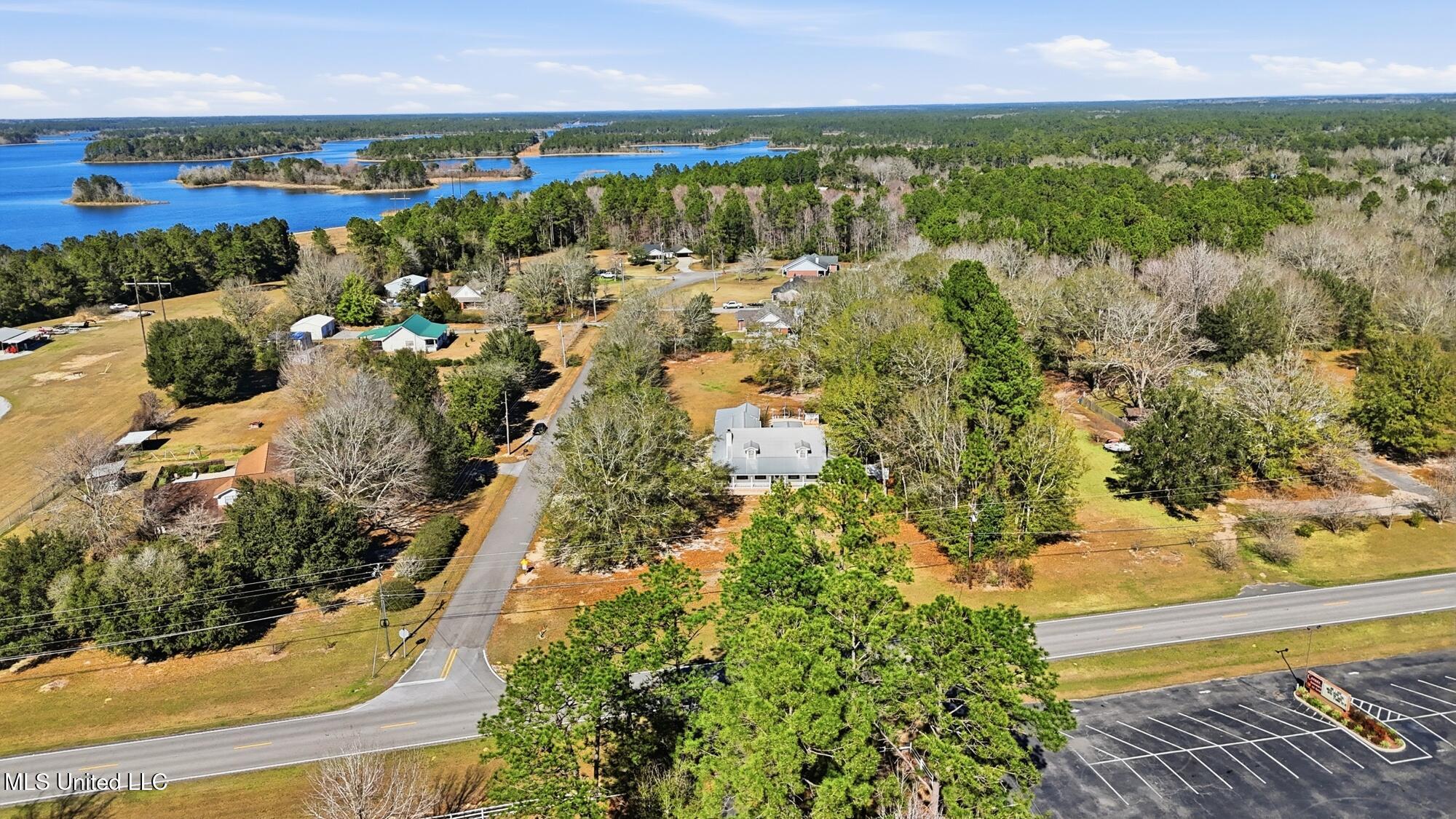 13600 Reservoir Road East Moss Point, MS 39562 - Photo 35 of 41 32_dji_20250725190753_0126_d