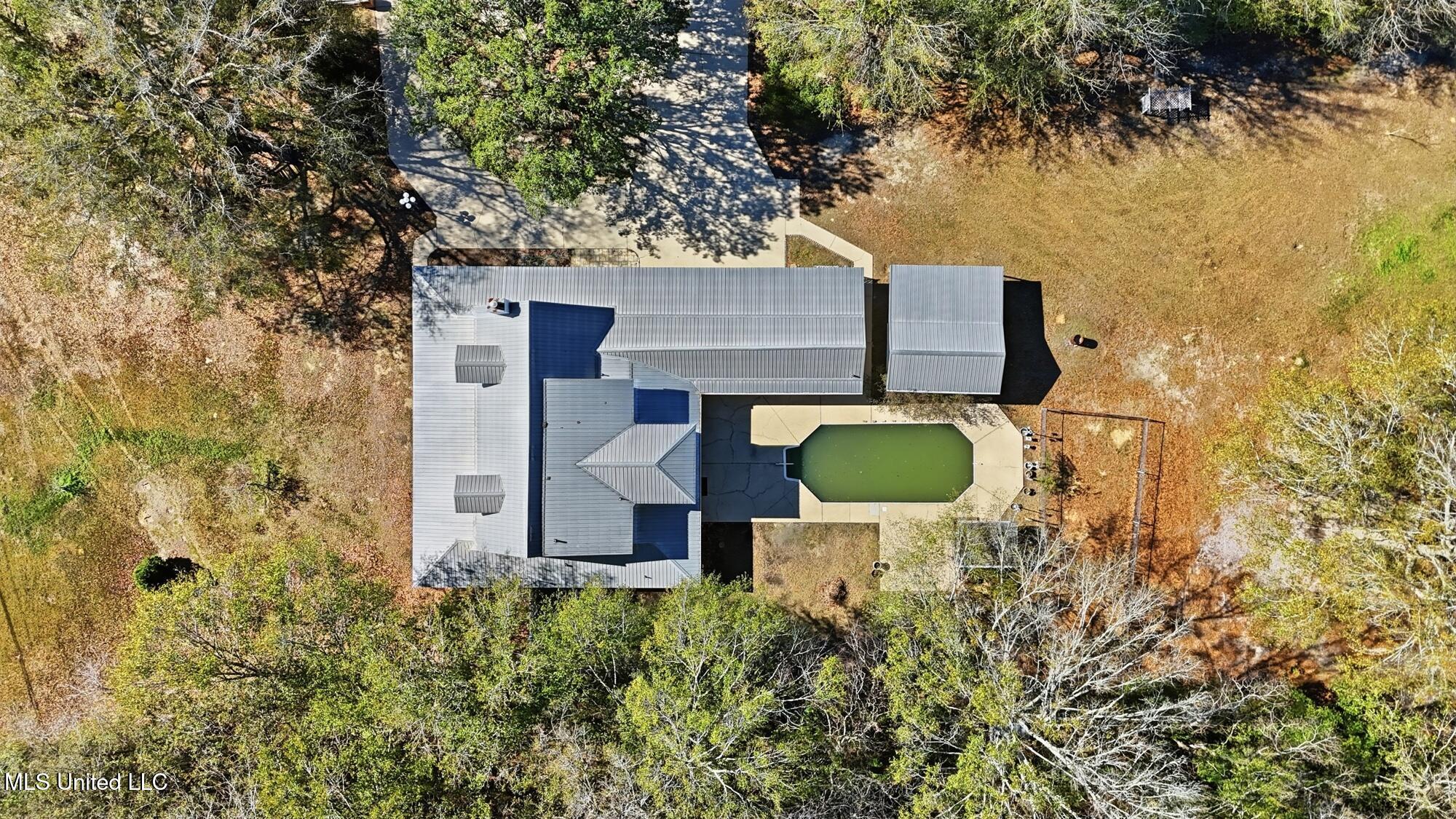 13600 Reservoir Road East Moss Point, MS 39562 - Photo 38 of 41 40_dji_20250725191050_0141_d