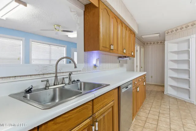 $355,000 | 13600 Reservoir Road East, Moss Point, MS 39562