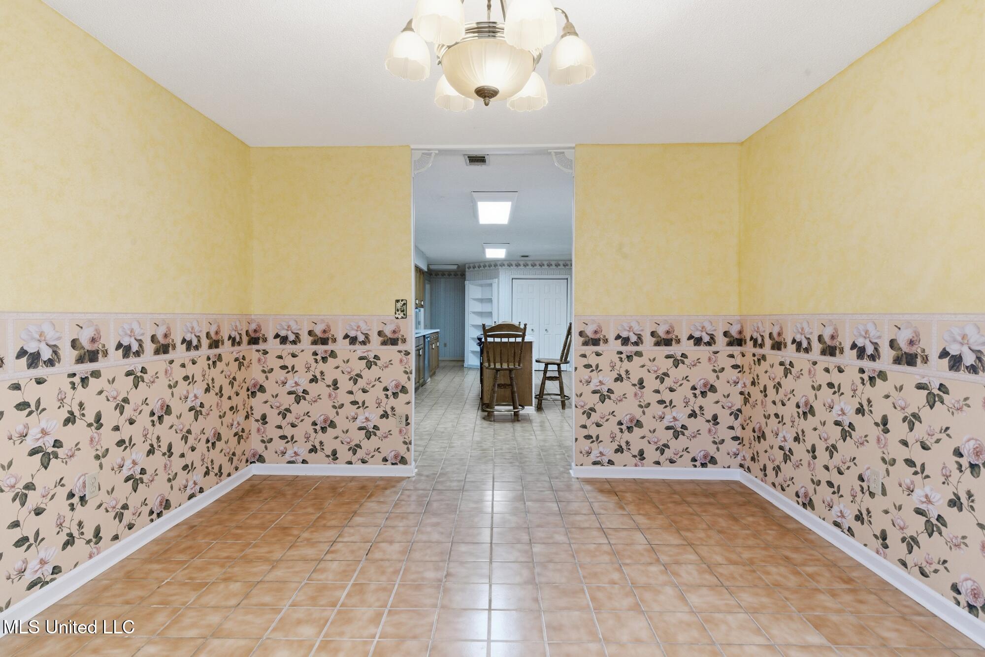 13600 Reservoir Road East Moss Point, MS 39562 - Photo 6 of 41 11_dsc02059