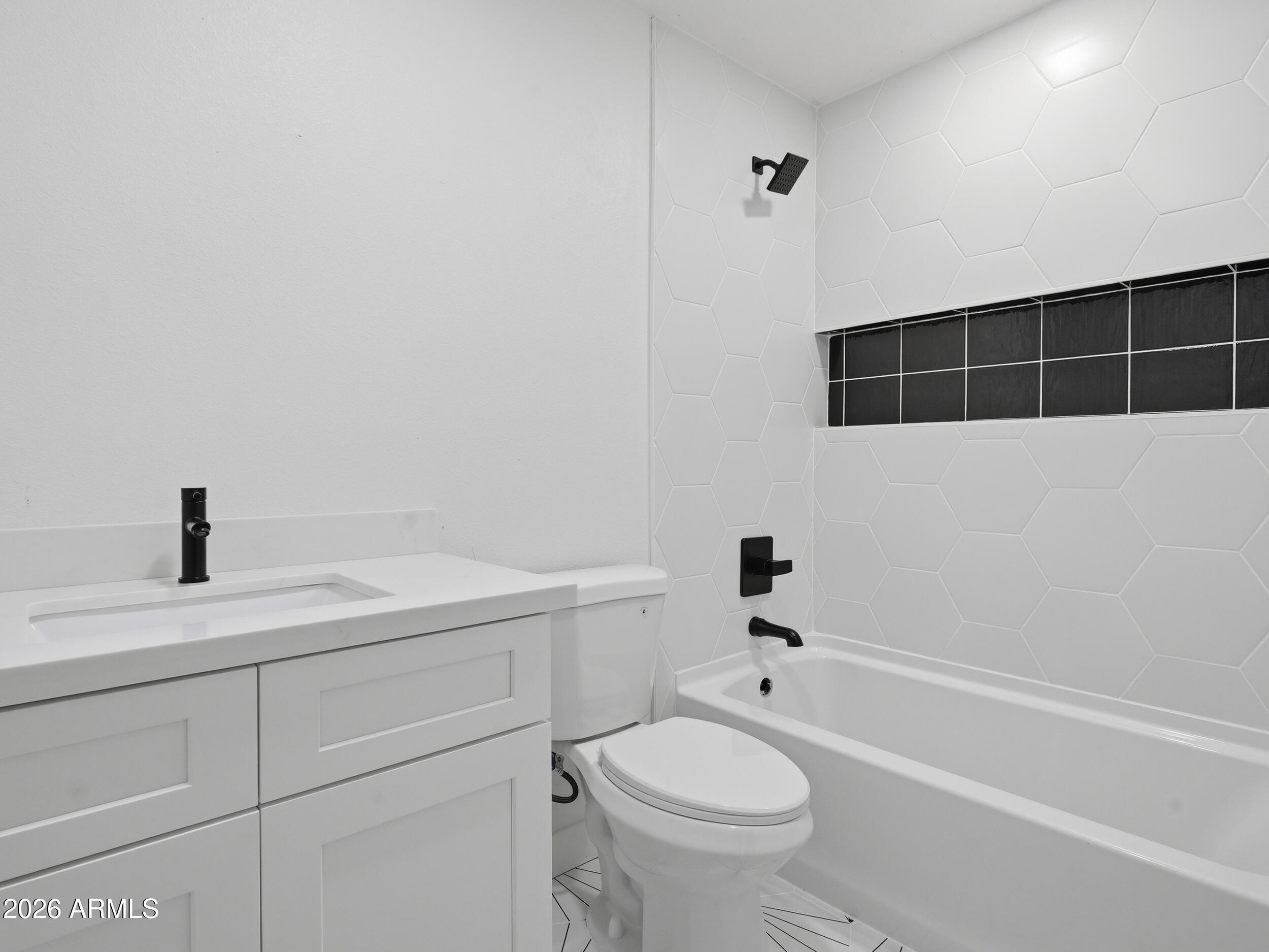 3327 West Charter Oak Road Phoenix, AZ 85029 - Photo 8 of 22