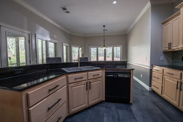 $535,500 | 17 Northwest Biggers Road, Columbus, GA 31904