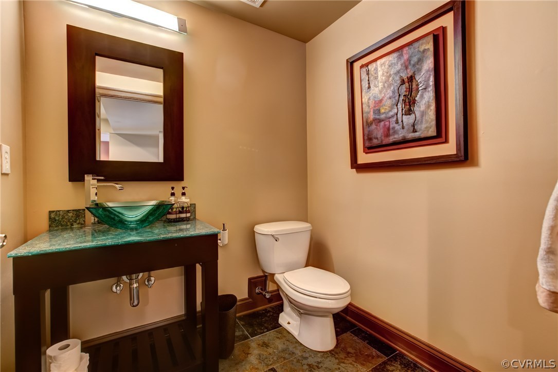 587 Raleigh Manor Road Henrico, VA 23229 - Photo 29 of 40 Gallery Image 29