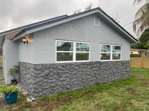 $1,800 | 1617 Avenue East, Fort Pierce, FL 34950