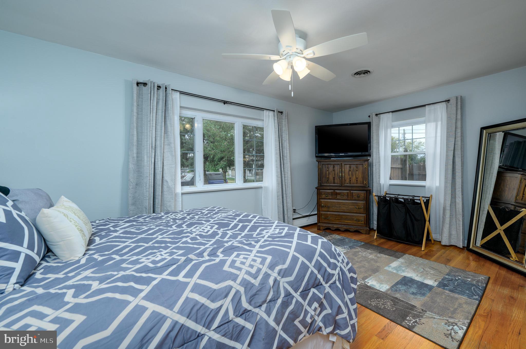 300 Grant Street Riverside, NJ 08075 - Photo 13 of 35 Large Newer Windows in Main Bedroom