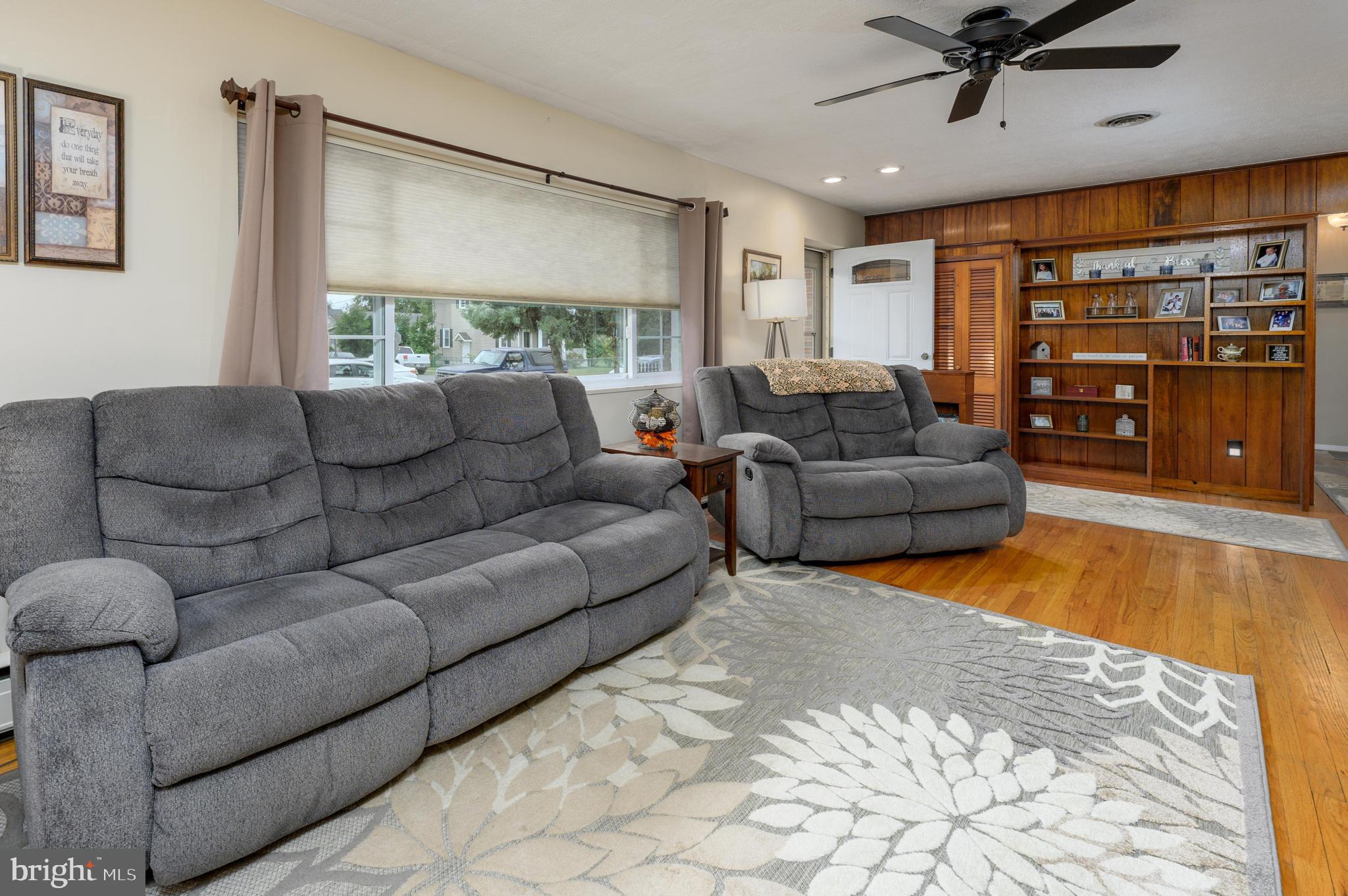 300 Grant Street Riverside, NJ 08075 - Photo 3 of 35 Hardwood Floors and CF with Recessed Lights in LR
