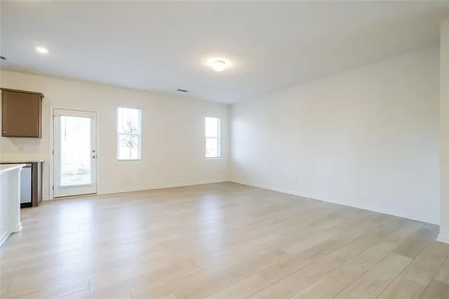 $2,100 | 131 Shelter Lane East, Dawsonville, GA 30534