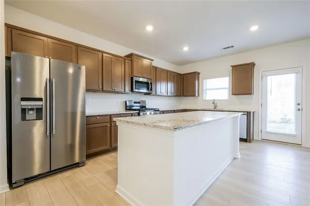 $2,100 | 131 Shelter Lane East, Dawsonville, GA 30534