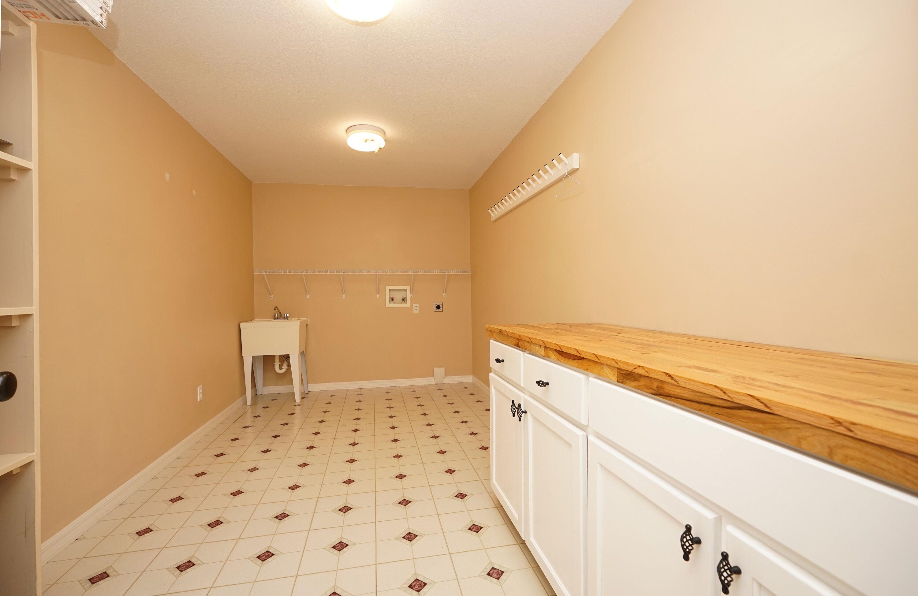 1116 Country Living Road Baker, FL 32531 - Photo 37 of 59 1116CountryLivVLaundry