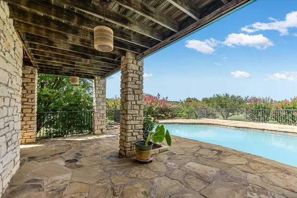 $899,000 | 1200 Hi Circle South, Horseshoe Bay, TX 78657