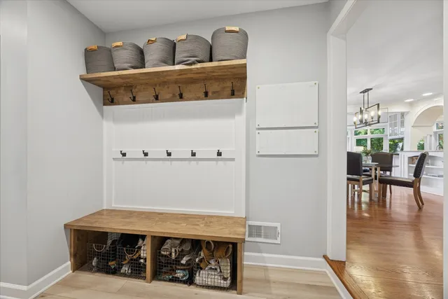 $1,499,000 | 245 Meadowbrook Lane, Hinsdale, IL 60521