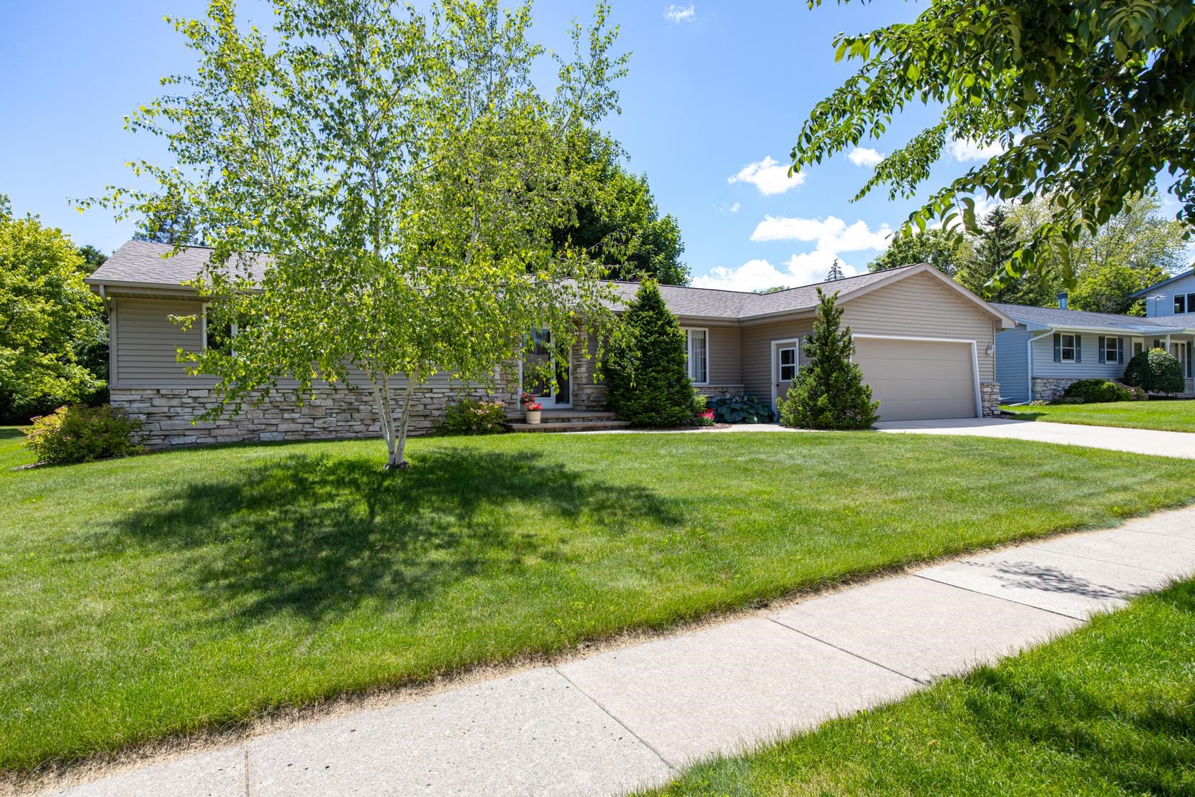 931 East Sunset Avenue Appleton, WI 54911 - Photo 21 of 25