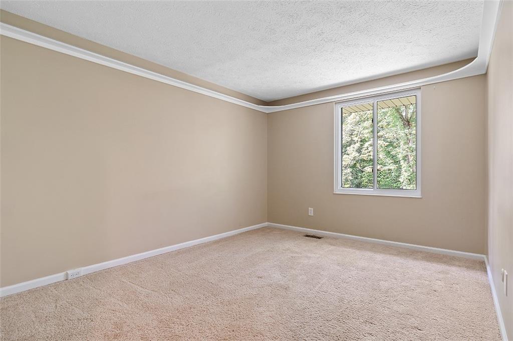 535 Hunters Path Road Bridgeville, PA 15017 - Photo 13 of 25 Gallery Image 13